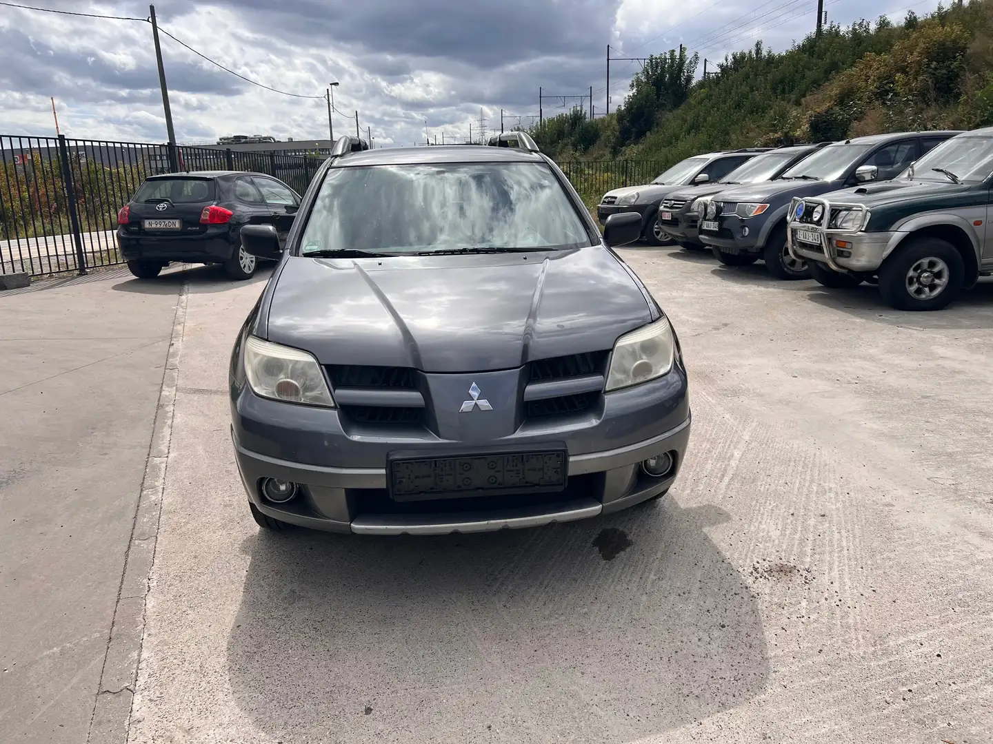 Mitsubishi Outlander Outlander 2.0i 16v Instyle 4WD Grigio - 1