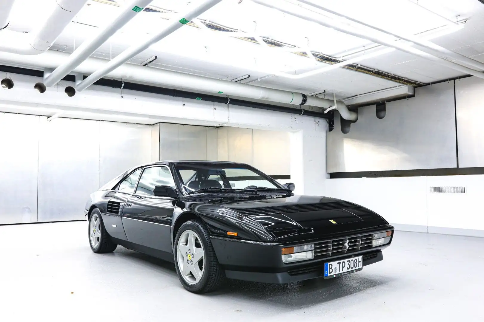 Ferrari Mondial T BRD Service neu Schwarz - 1