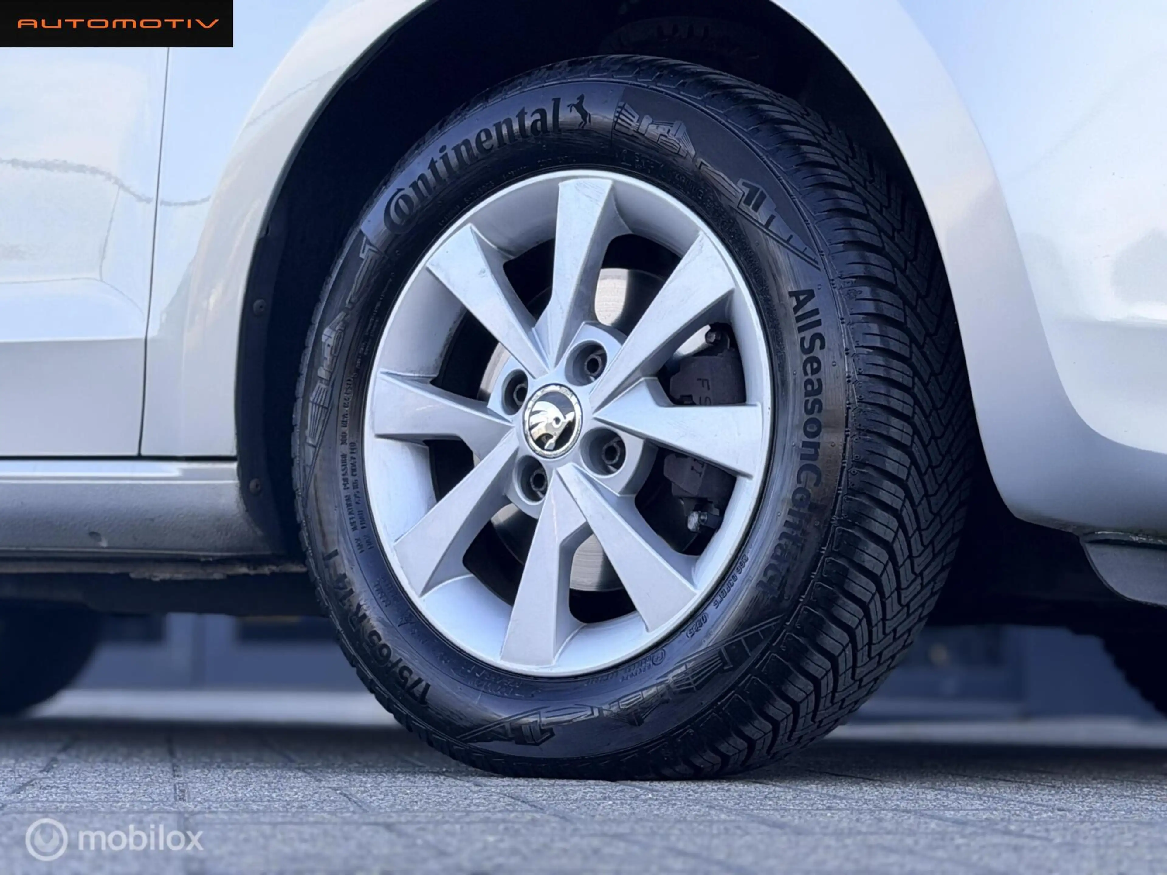 Skoda Citigo 1.0 Elegance UNIEK / AUTOMAAT / CRUISE / NAVI — photo 15