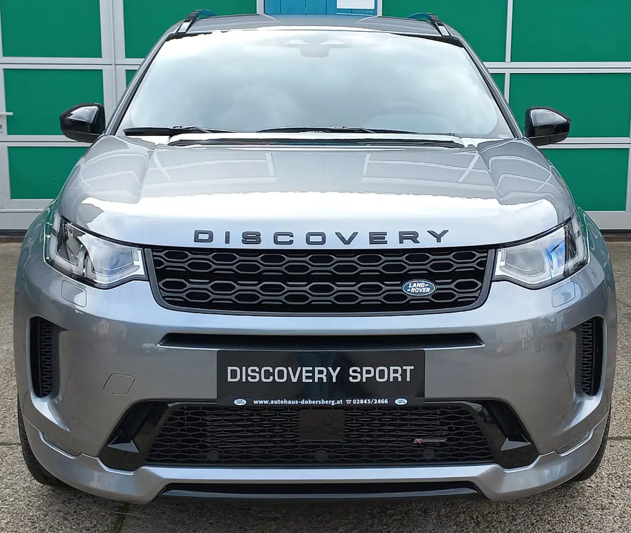 Land Rover Discovery Sport P300e PHEV AWD R-Dynamic SE Aut. Grau - 2