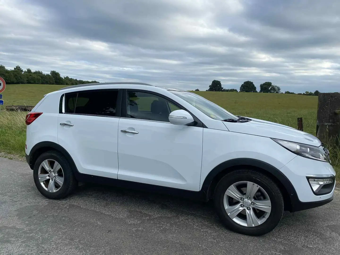 Kia Sportage Sportage 1.7 CRDi 2WD Access Blanc - 1