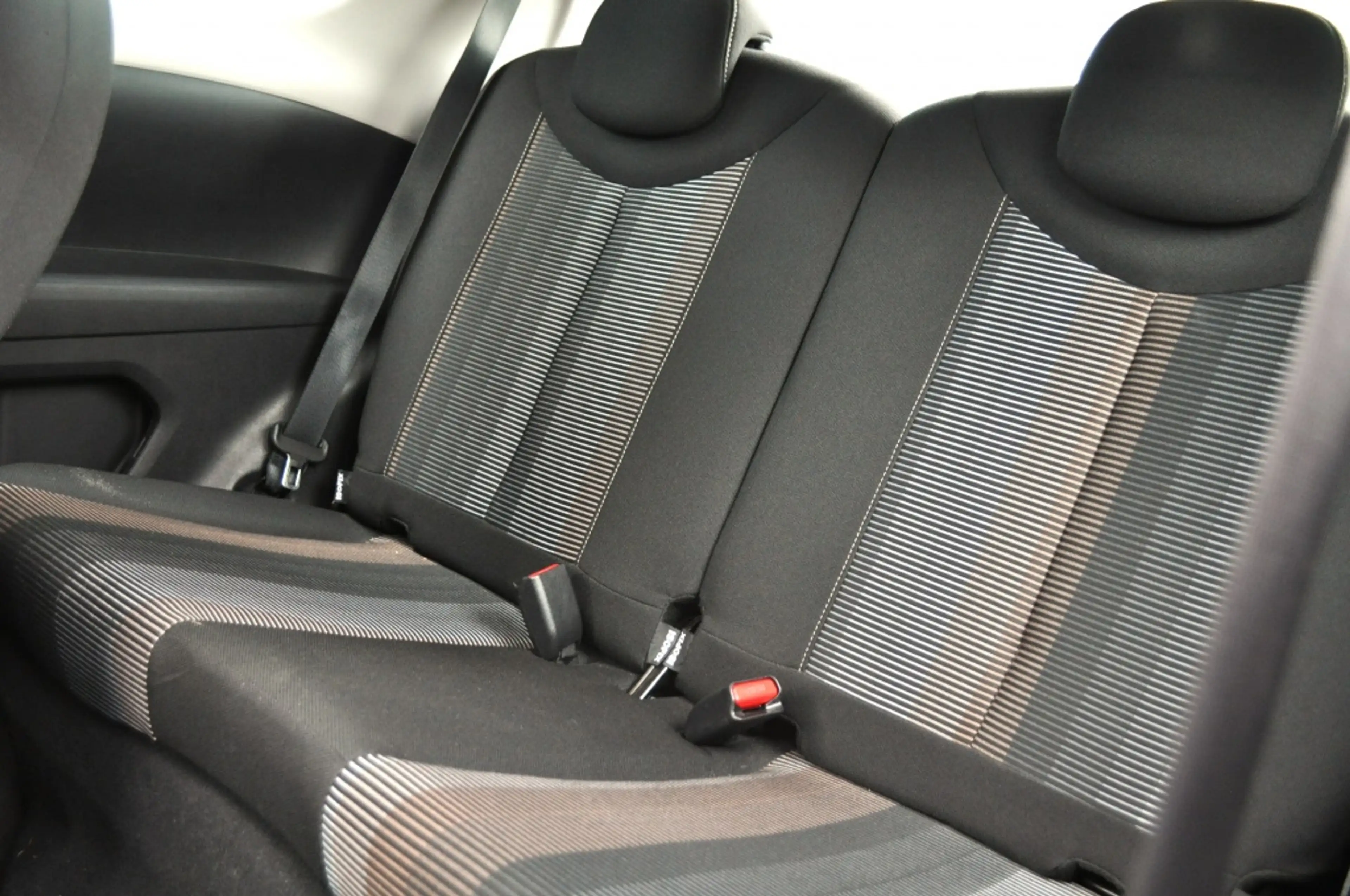 Peugeot 108 1.0 Active TOP schdak a/c mlv — photo 9