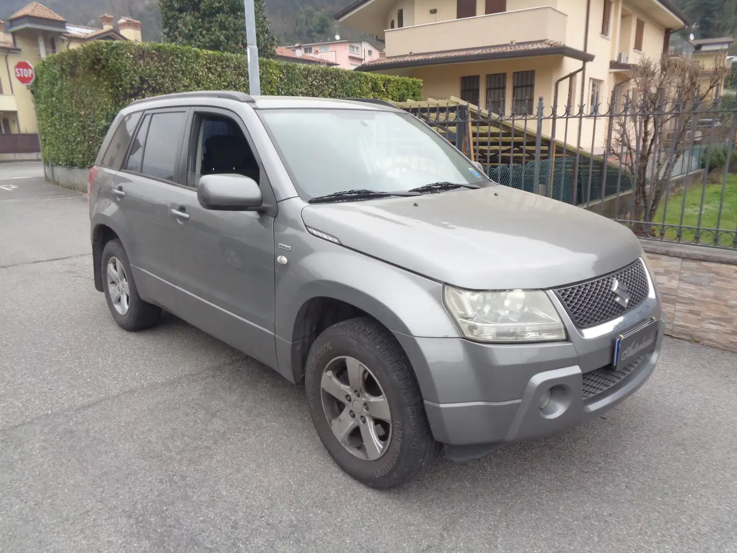 Suzuki Grand Vitara Grand Vitara 5p 1.9 ddis . BRONZINE RUMOROSE Grigio - 1