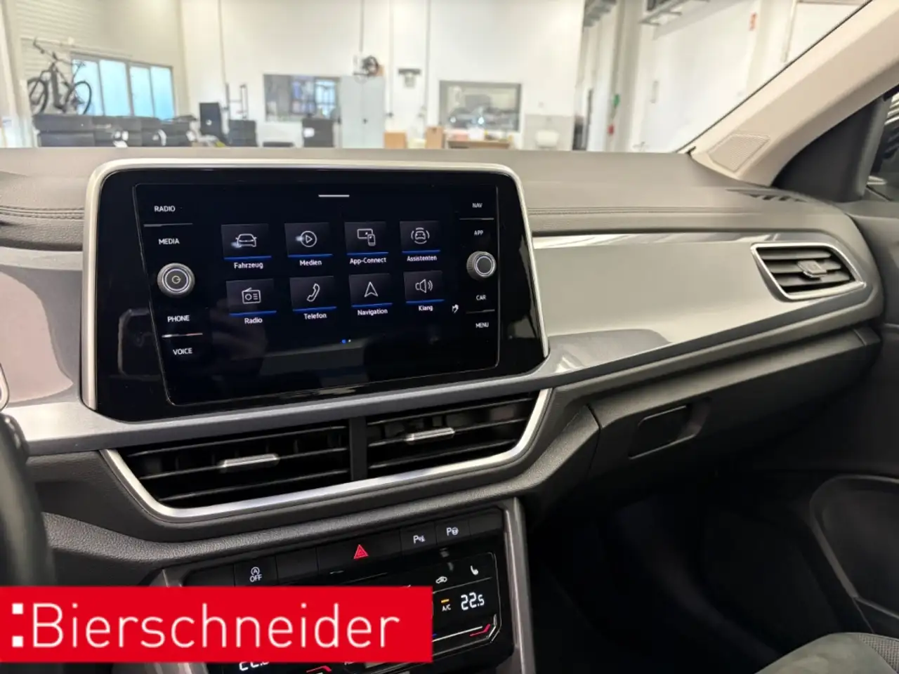 Volkswagen T-Roc 1.5 TSI DSG Style DIGITAL COCKPIT PRO LED NAVI PDC 14