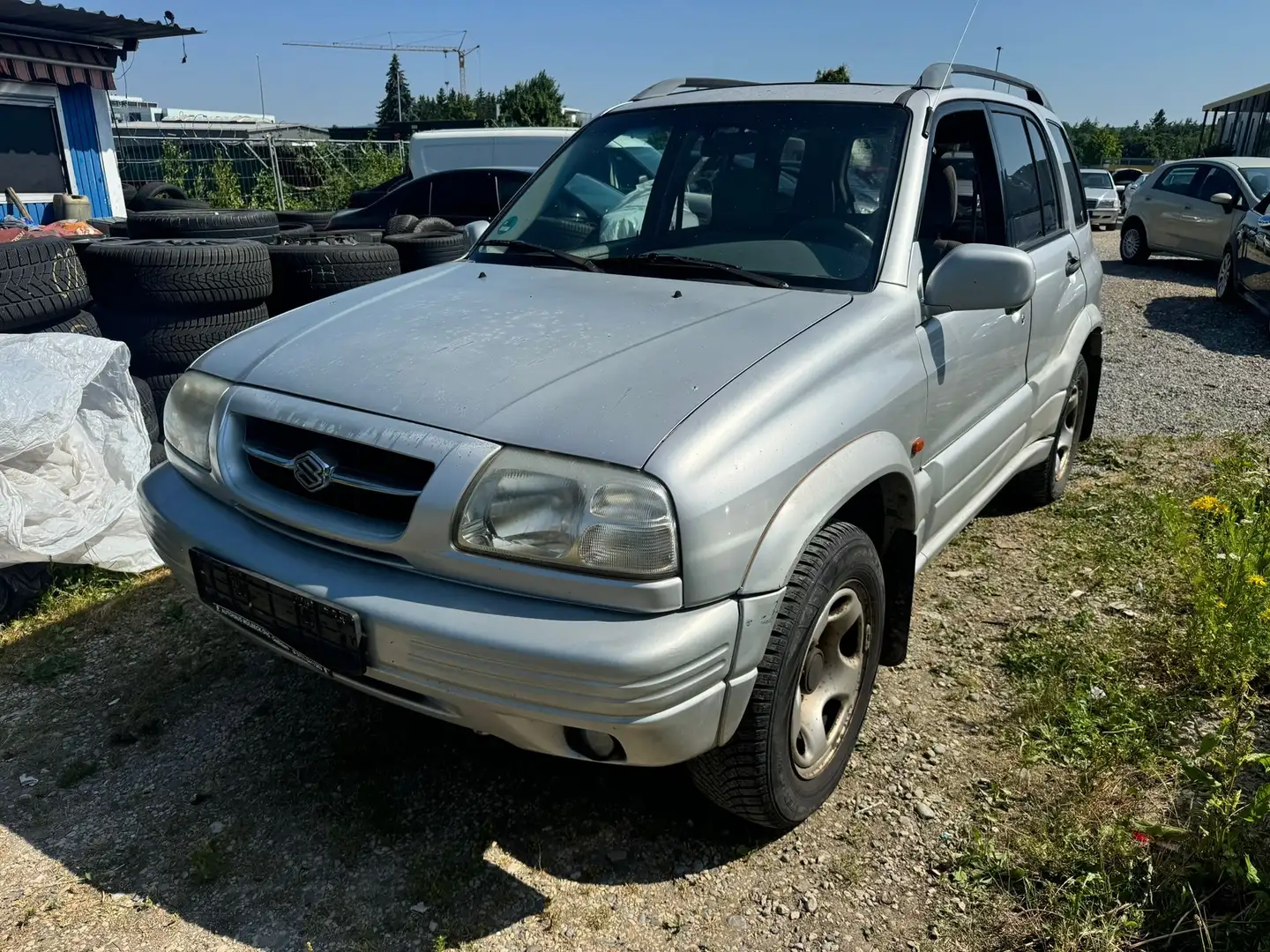 Suzuki Grand Vitara V6-2.5 Gris - 1