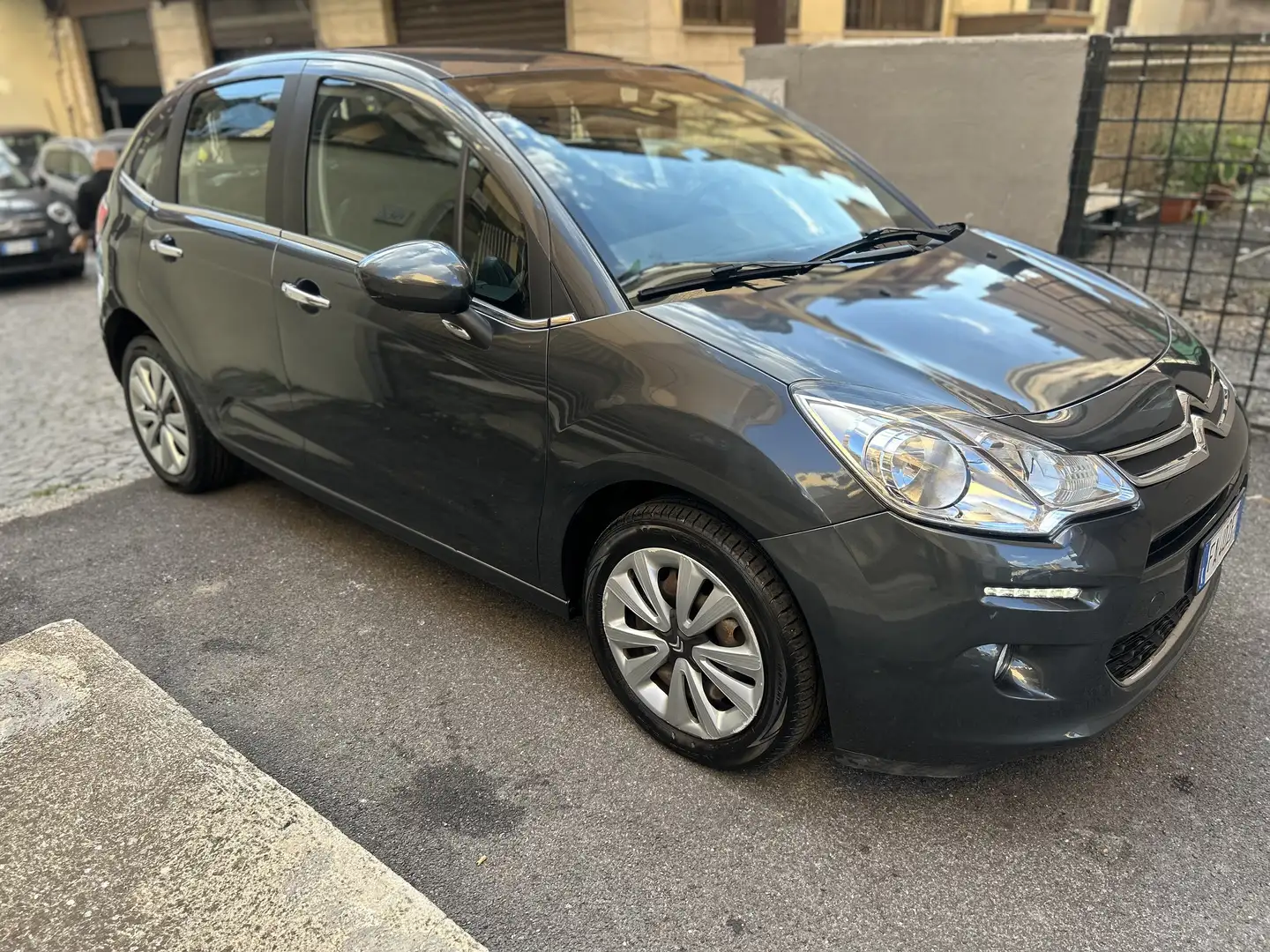 Citroen C3 C3 II 2009 1.6 bluehdi Exclusive 75cv Grijs - 2