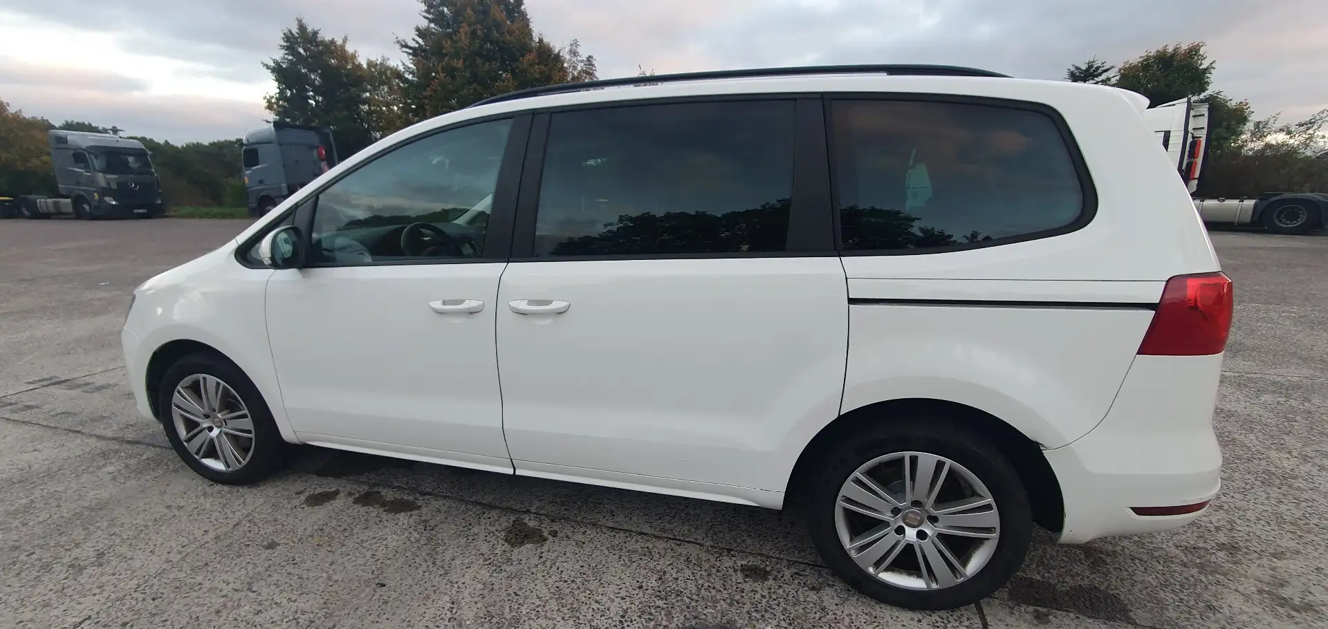 SEAT Alhambra 2.0 TDI (Ecomotive) Start & Stop DSG Style - 1