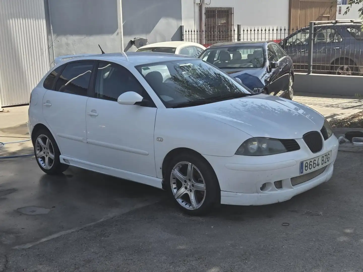 SEAT Ibiza 1.9 TDi Signo-a 110 Blanc - 1