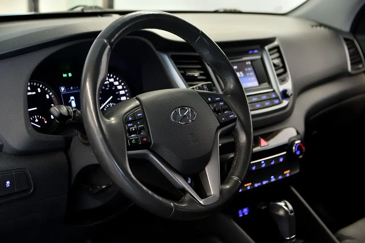 Hyundai TUCSON снимка Hyundai TUCSON