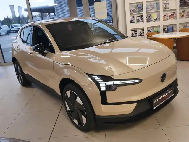Volvo EX30 P8 AWD Plus
