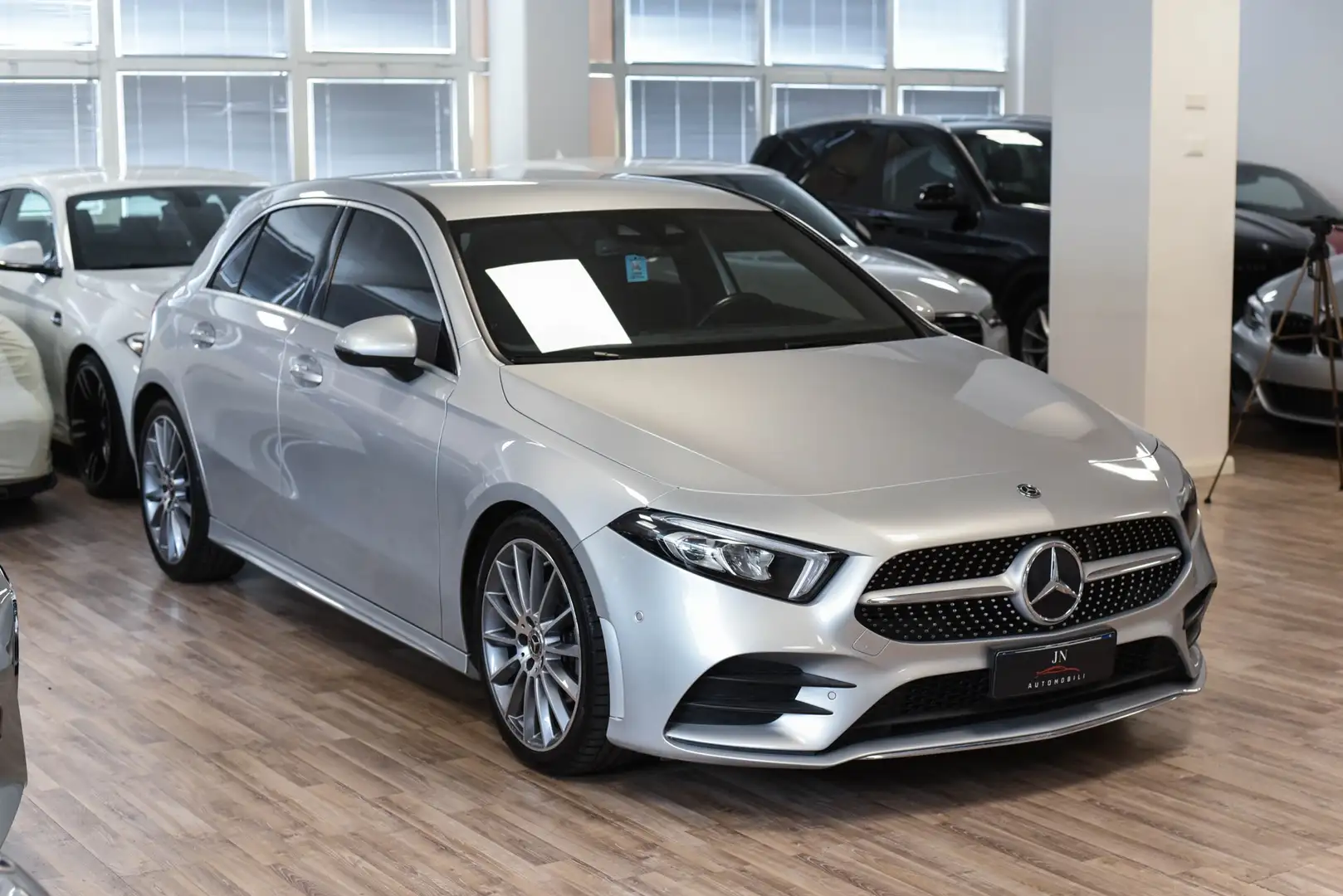 Mercedes-Benz A 180 d Premium AMG auto - 1