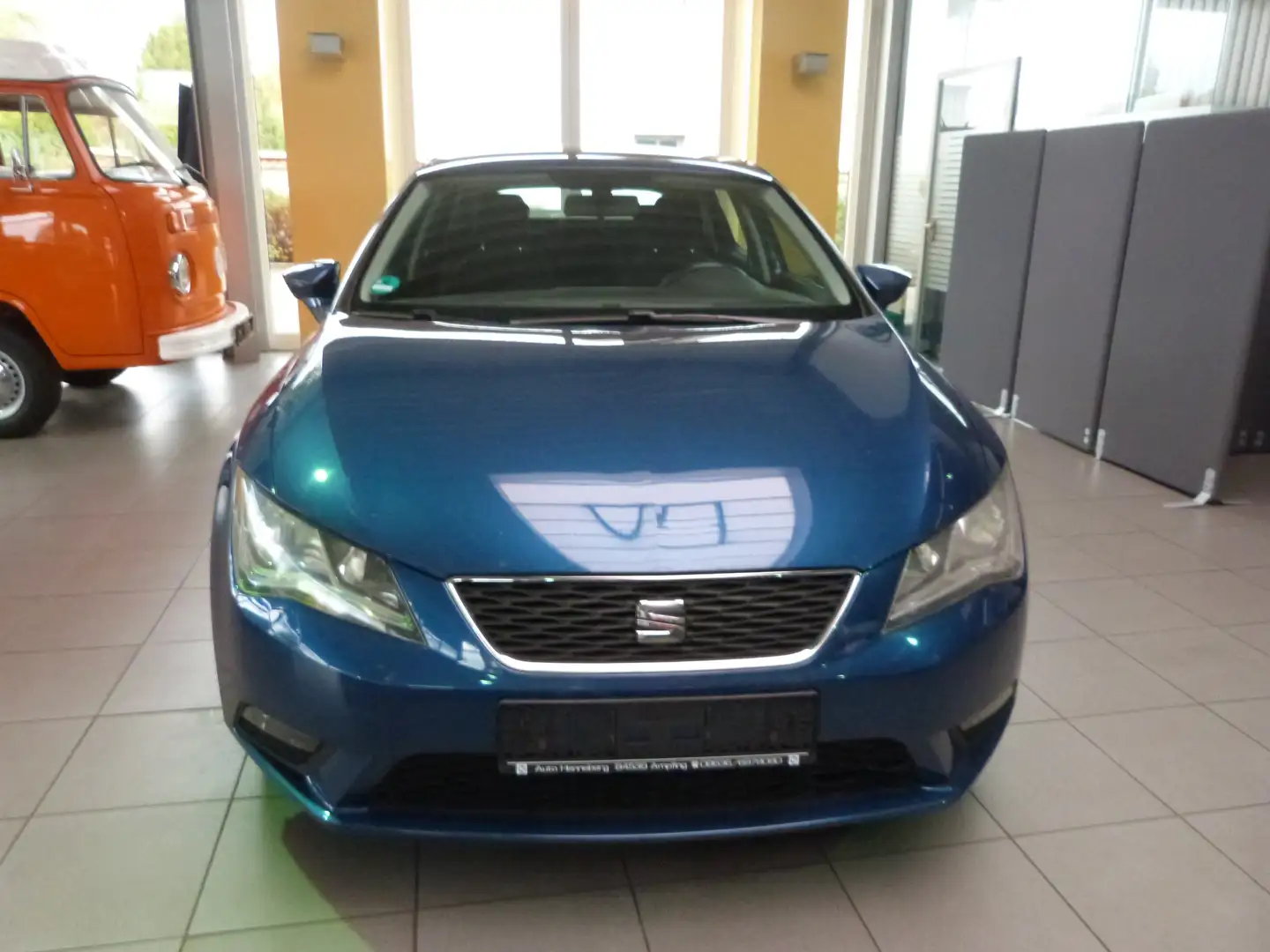 SEAT Leon Style Blau - 1