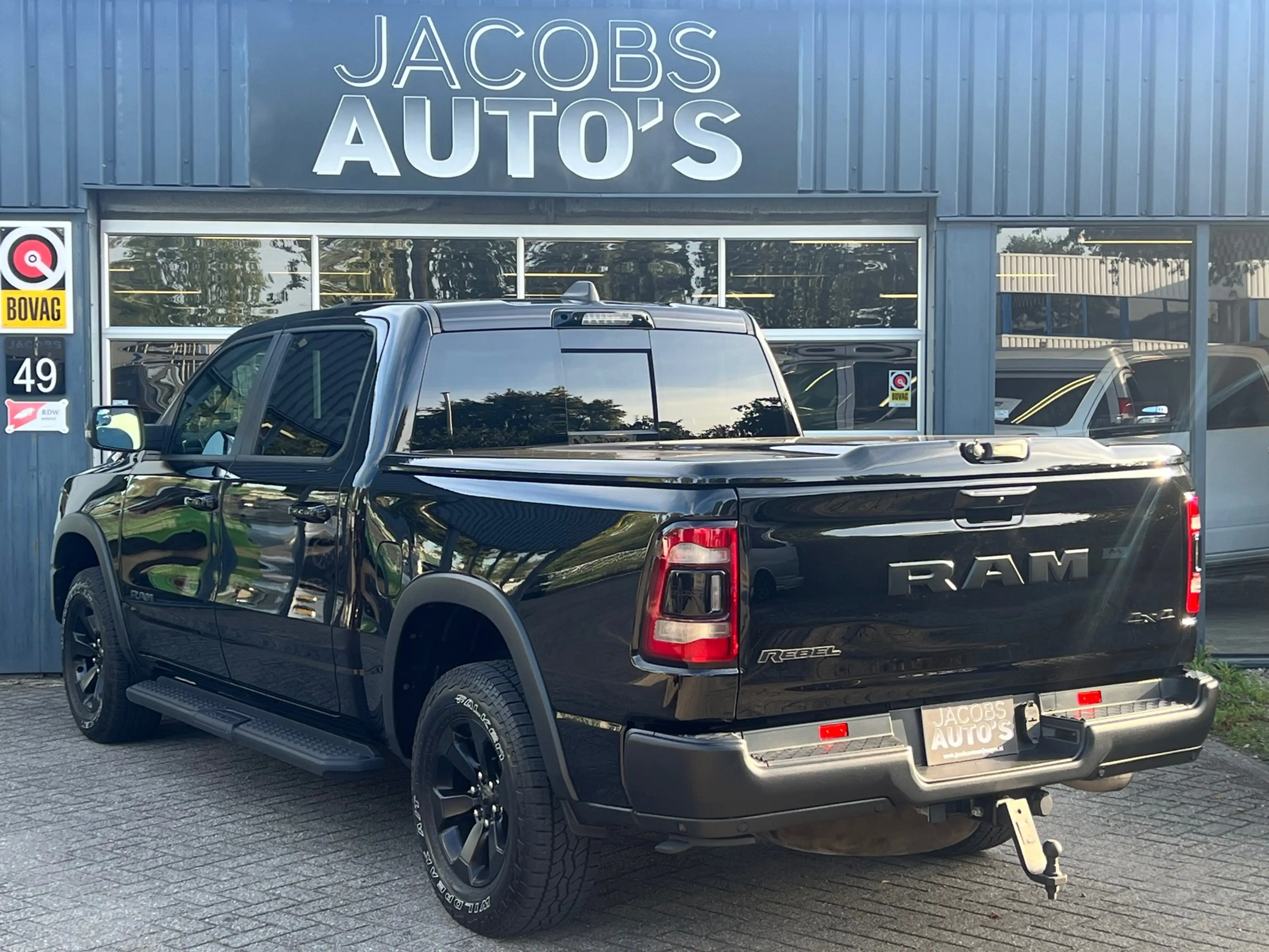 Dodge RAM Crewcab panorama — photo 7