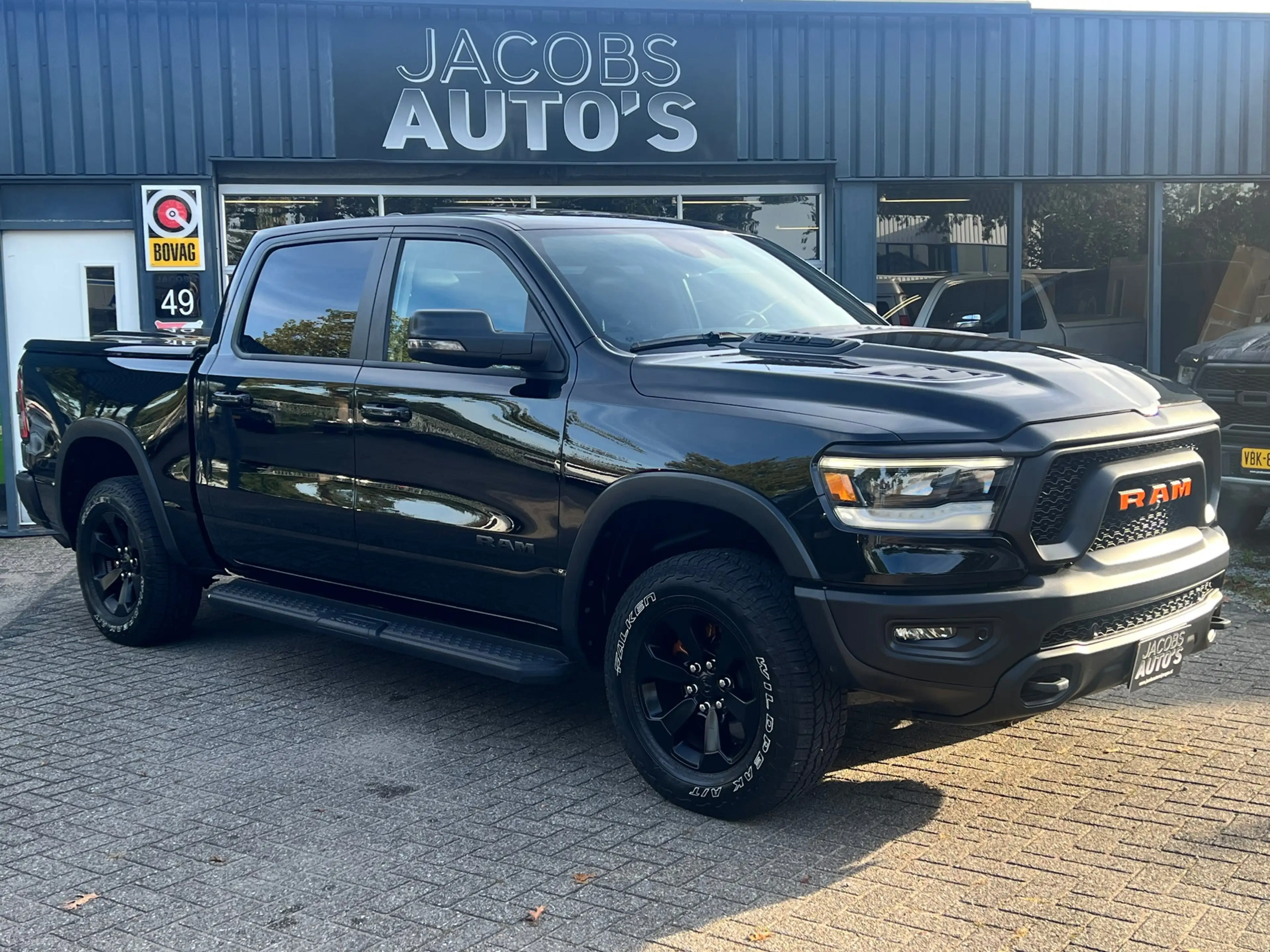 Dodge RAM Crewcab panorama — photo 4