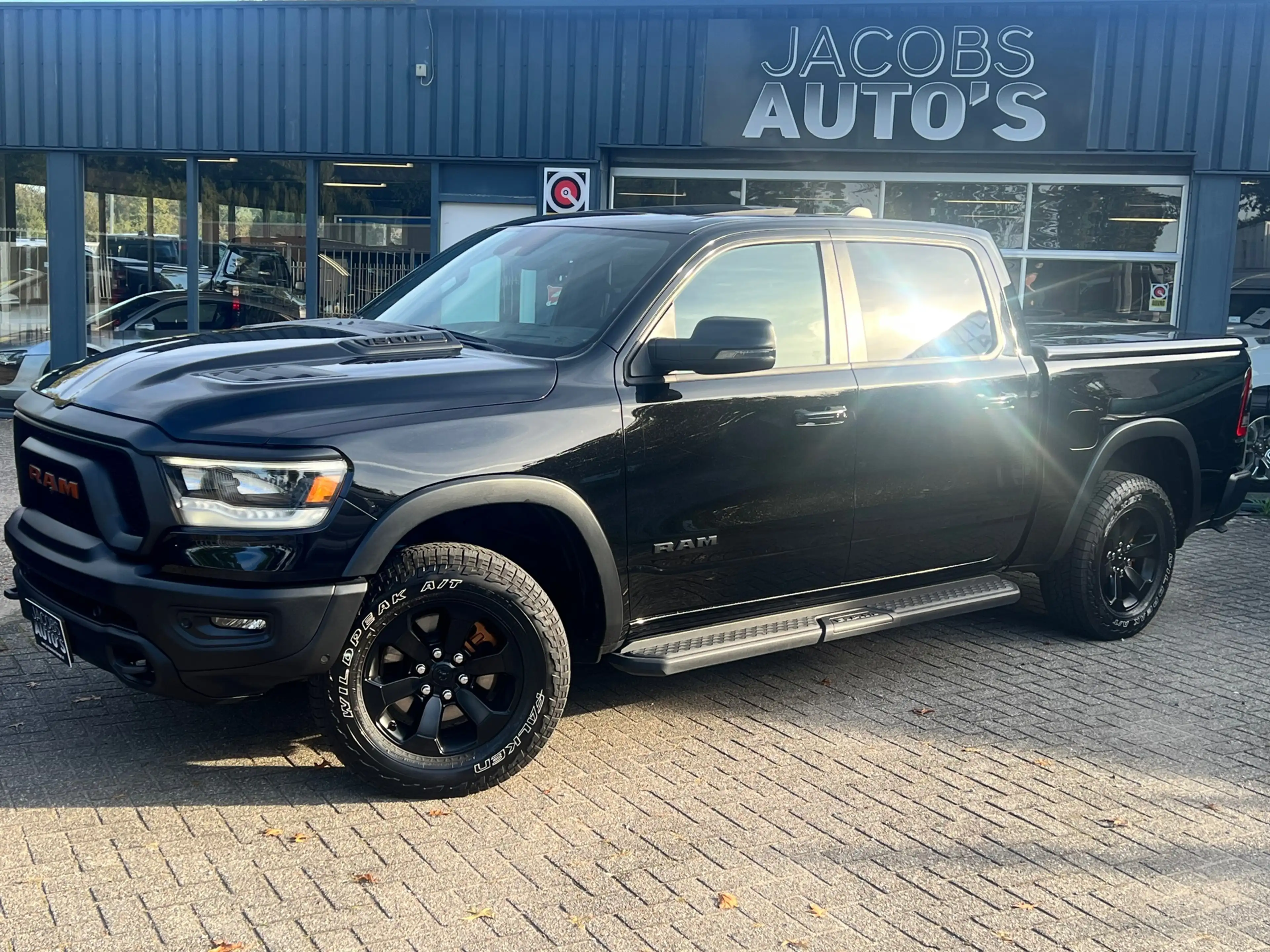 Dodge RAM Crewcab panorama — photo 2