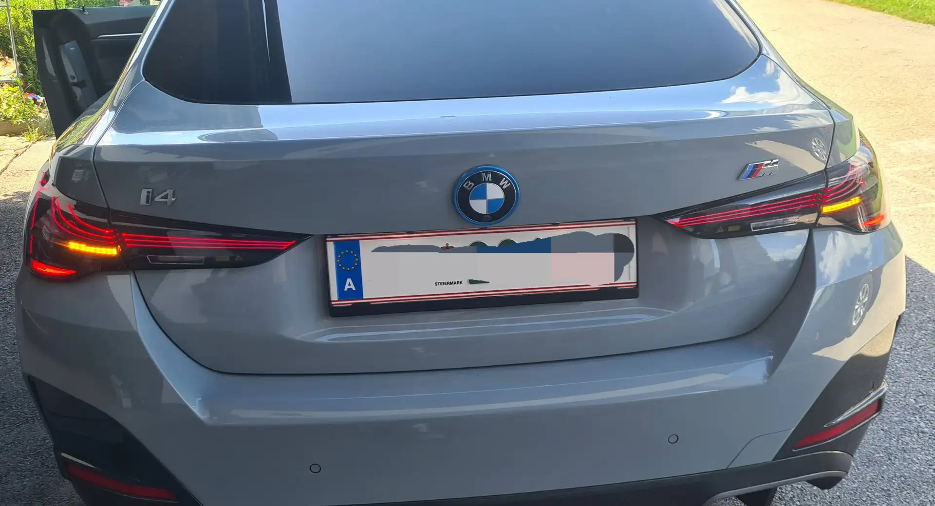 BMW i4 i4  eDrive35 M Sportpaket Grau - 2