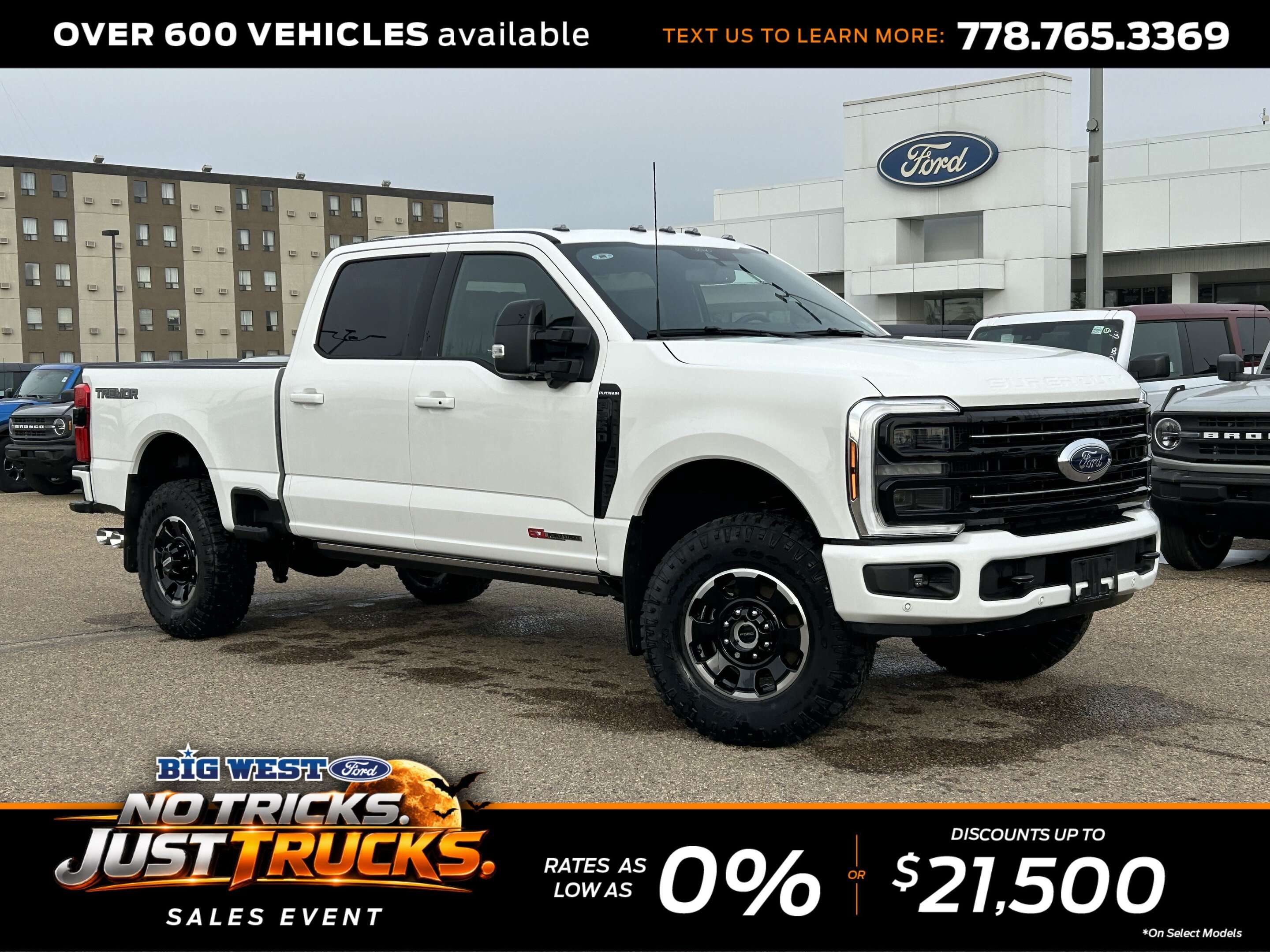 White 2026 Ford F-350 Super Duty Pickup Truck Four-Wheel Drive Automatic