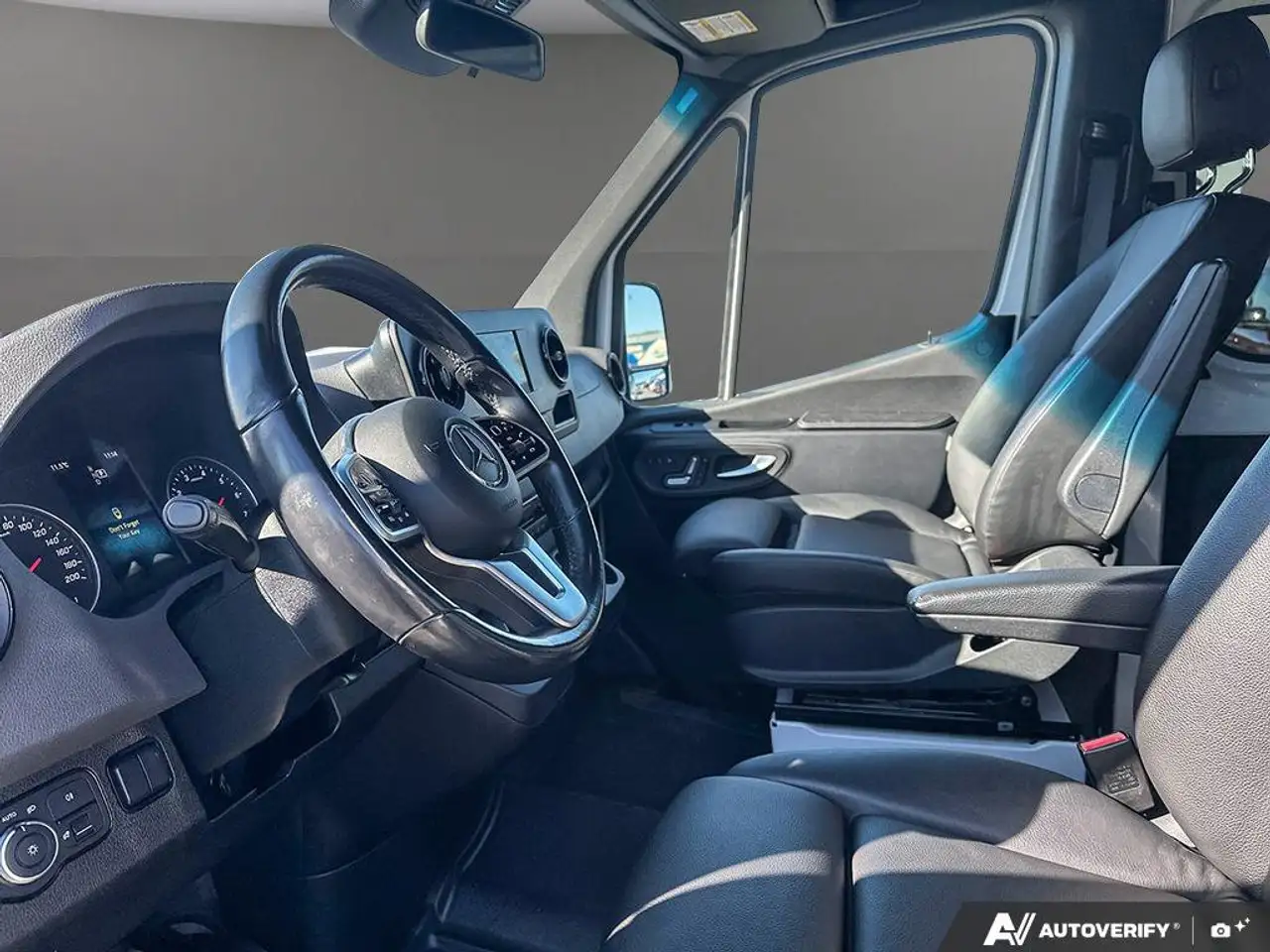 Mercedes-Benz Sprinter снимка Mercedes-Benz Sprinter