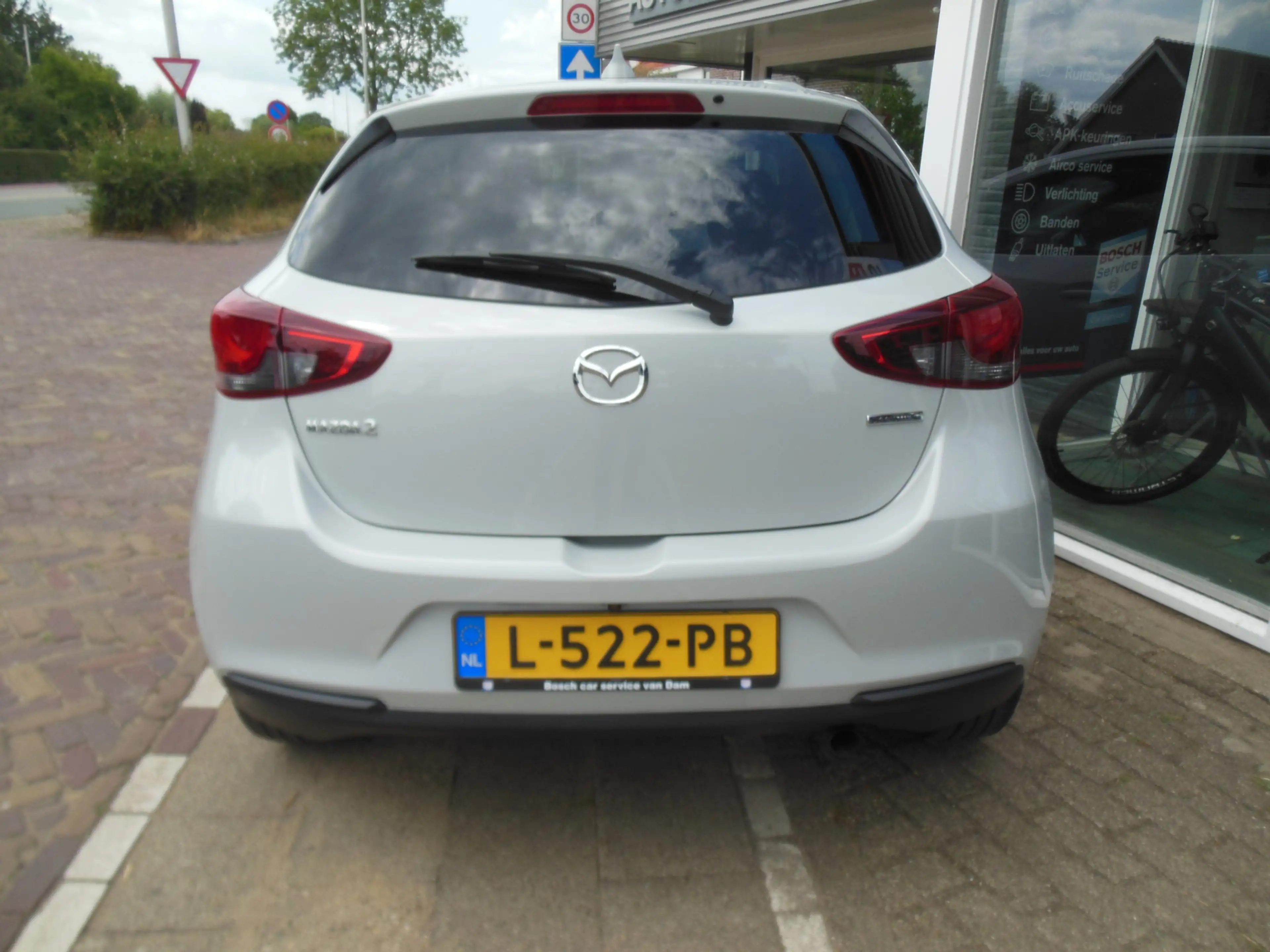 Mazda 2 1.5 Skyactiv-G Style Selected 12 maanden Bovag gar — photo 8