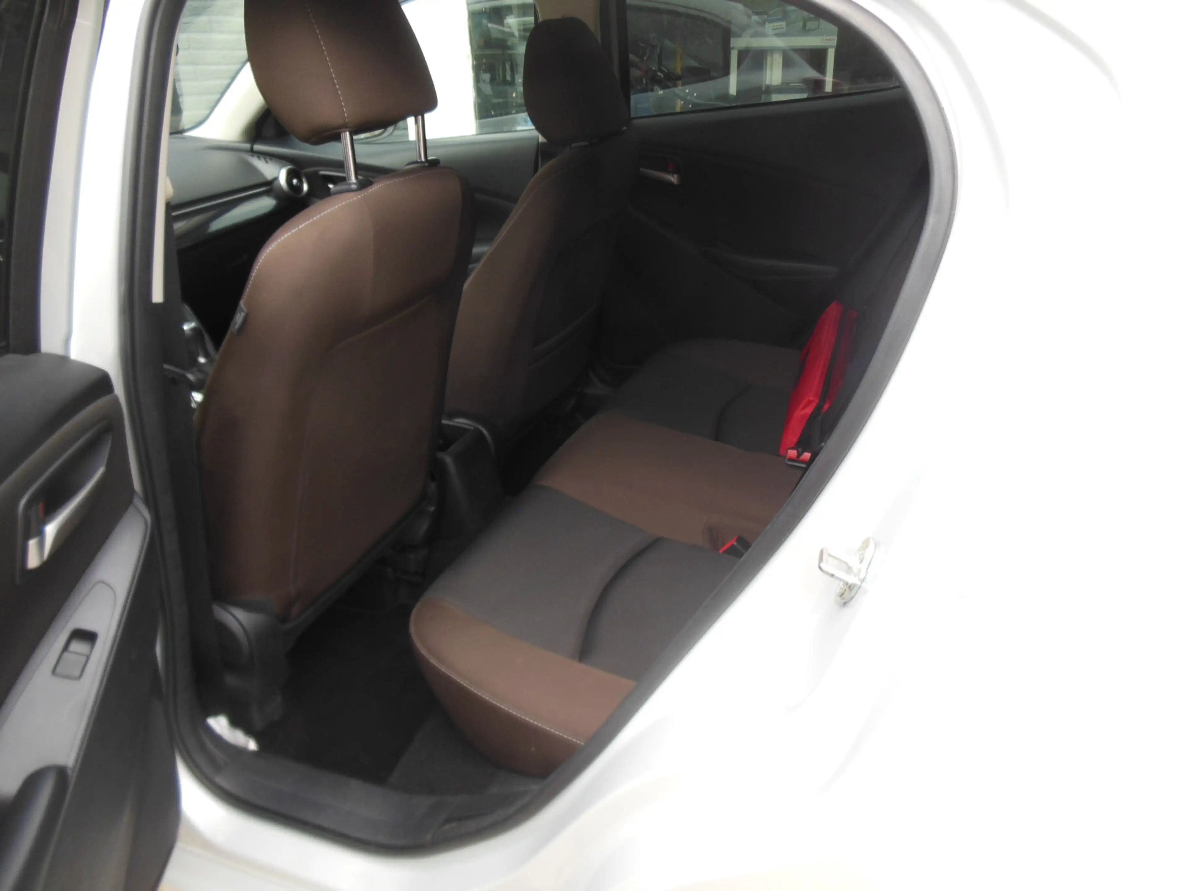 Mazda 2 1.5 Skyactiv-G Style Selected 12 maanden Bovag gar — photo 11