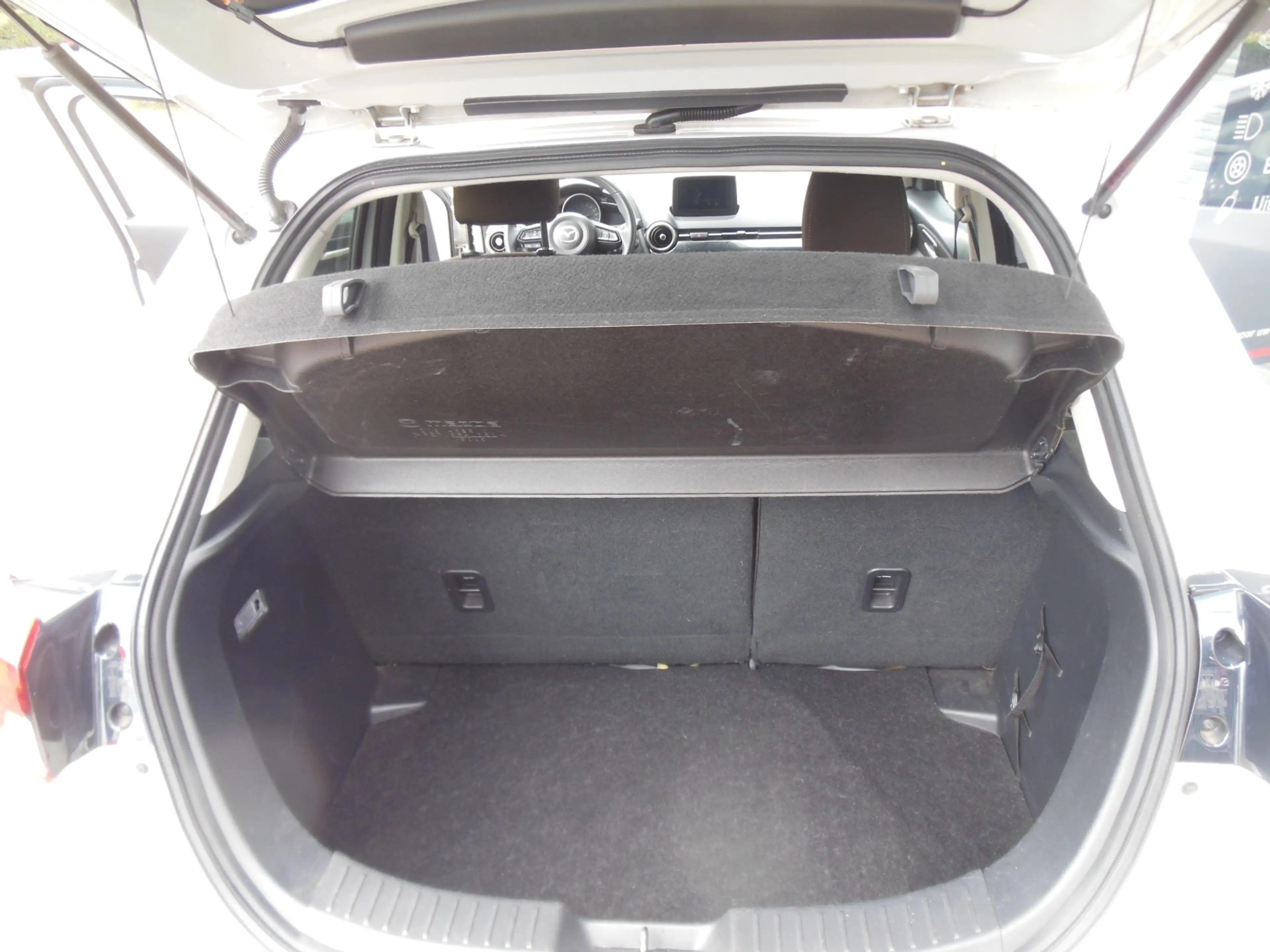 Mazda 2 1.5 Skyactiv-G Style Selected 12 maanden Bovag gar — photo 12