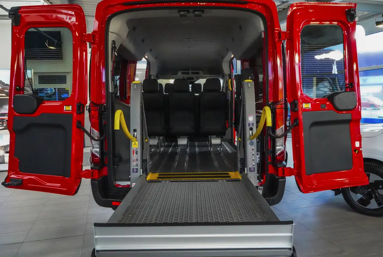 Ford Transit FT 350 L3H2 BEHINDERTENTRANSP. FZG. M. AMF BRUHNS LIFTSYST. 15