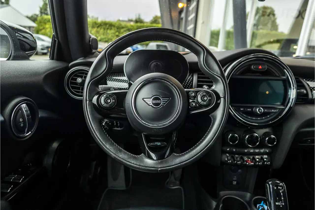 MINI Cooper 1.5 Sidewalk Edition Harmen Kardon NL Auto Car, миниатюра 7