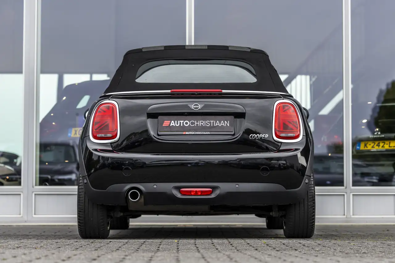 MINI Cooper 1.5 Sidewalk Edition Harmen Kardon NL Auto Car, миниатюра 4