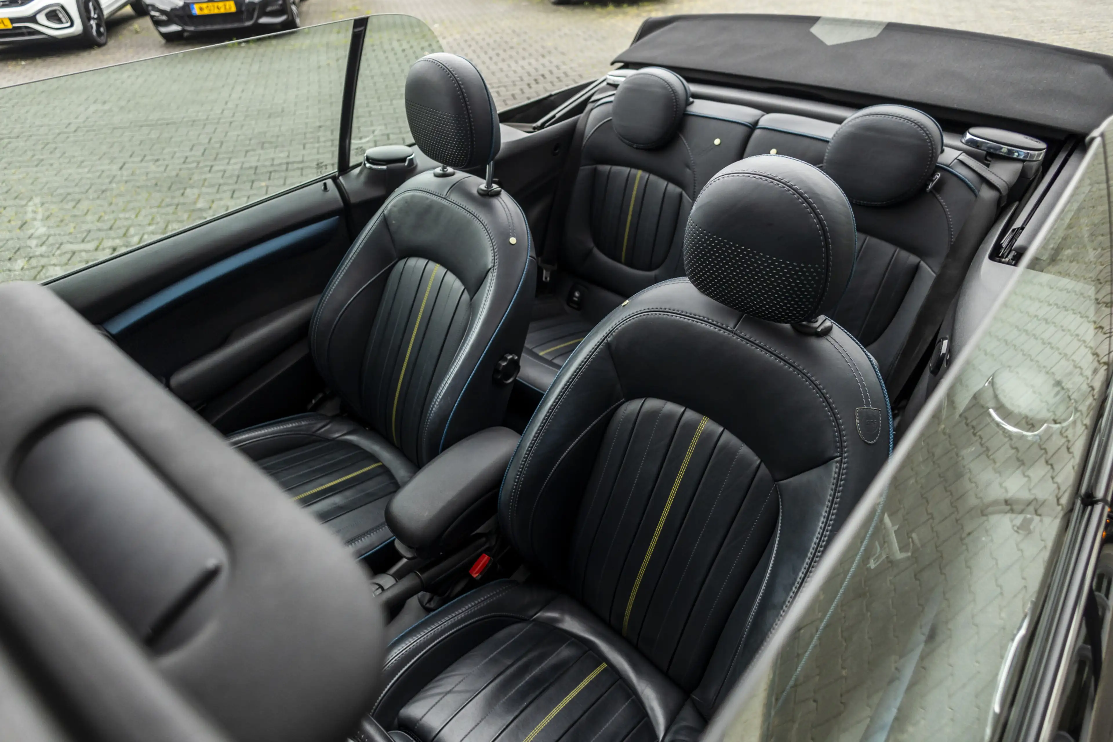 MINI Cooper Cabrio 1.5 Sidewalk Edition Harmen Kardon | NL Auto | Car — photo 13