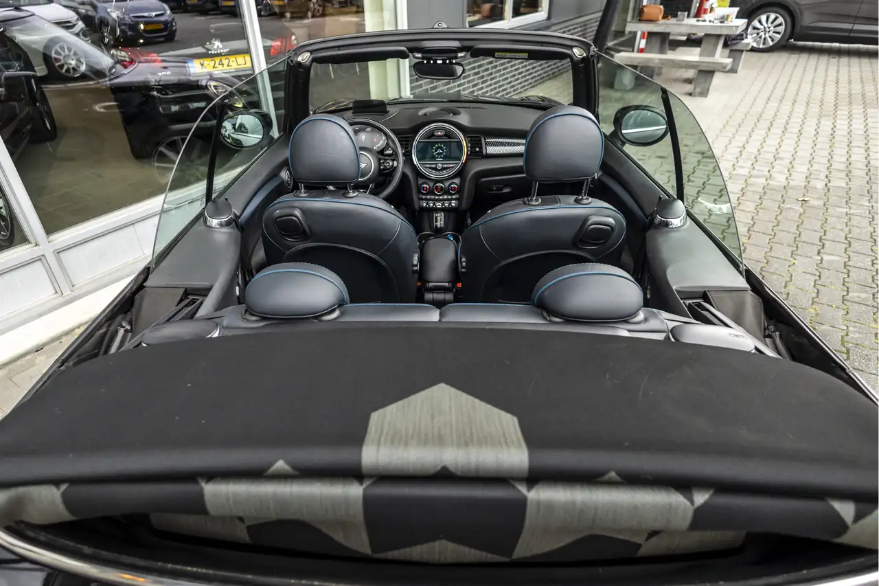 MINI Cooper 1.5 Sidewalk Edition Harmen Kardon NL Auto Car, миниатюра 17