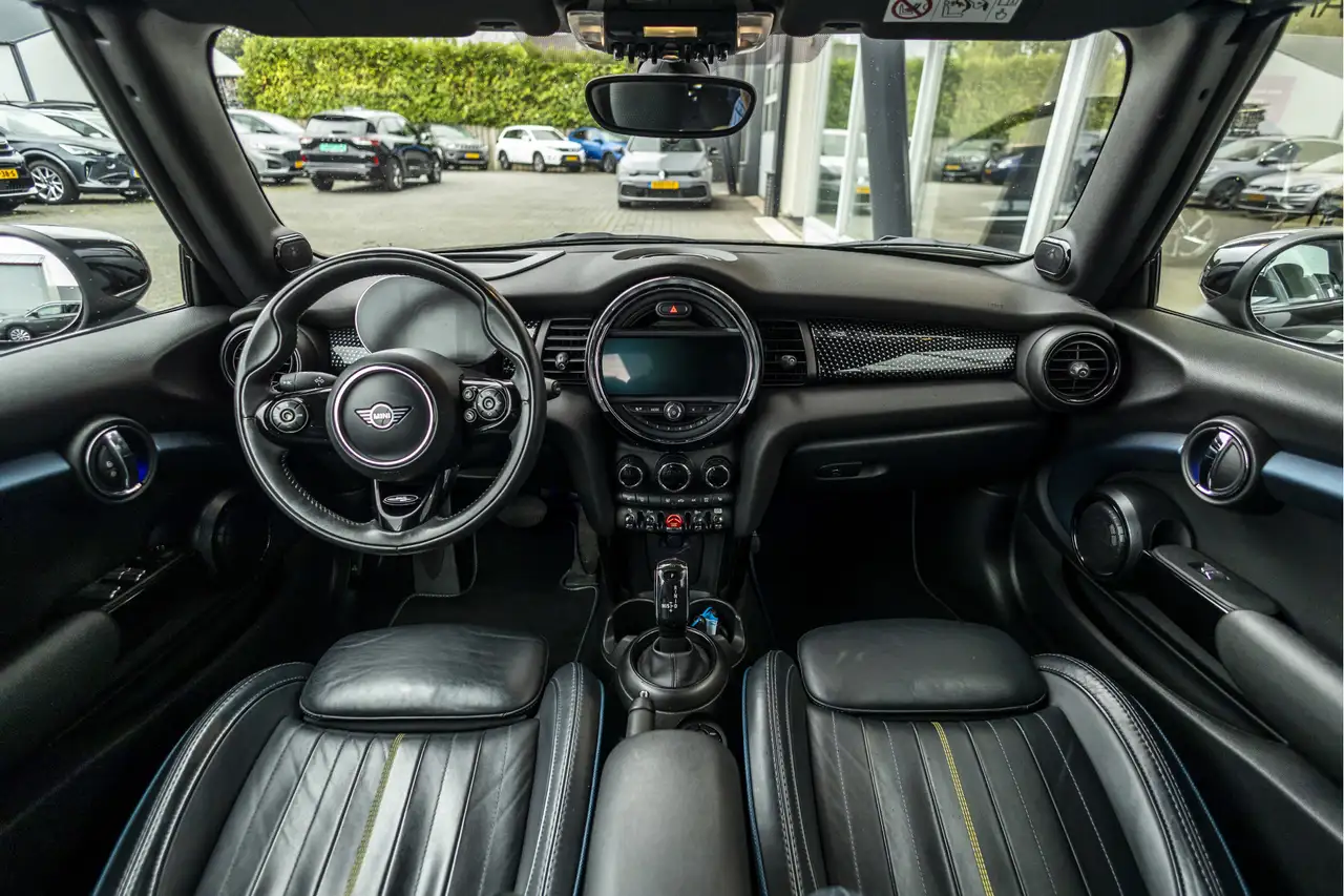 MINI Cooper 1.5 Sidewalk Edition Harmen Kardon NL Auto Car, миниатюра 6
