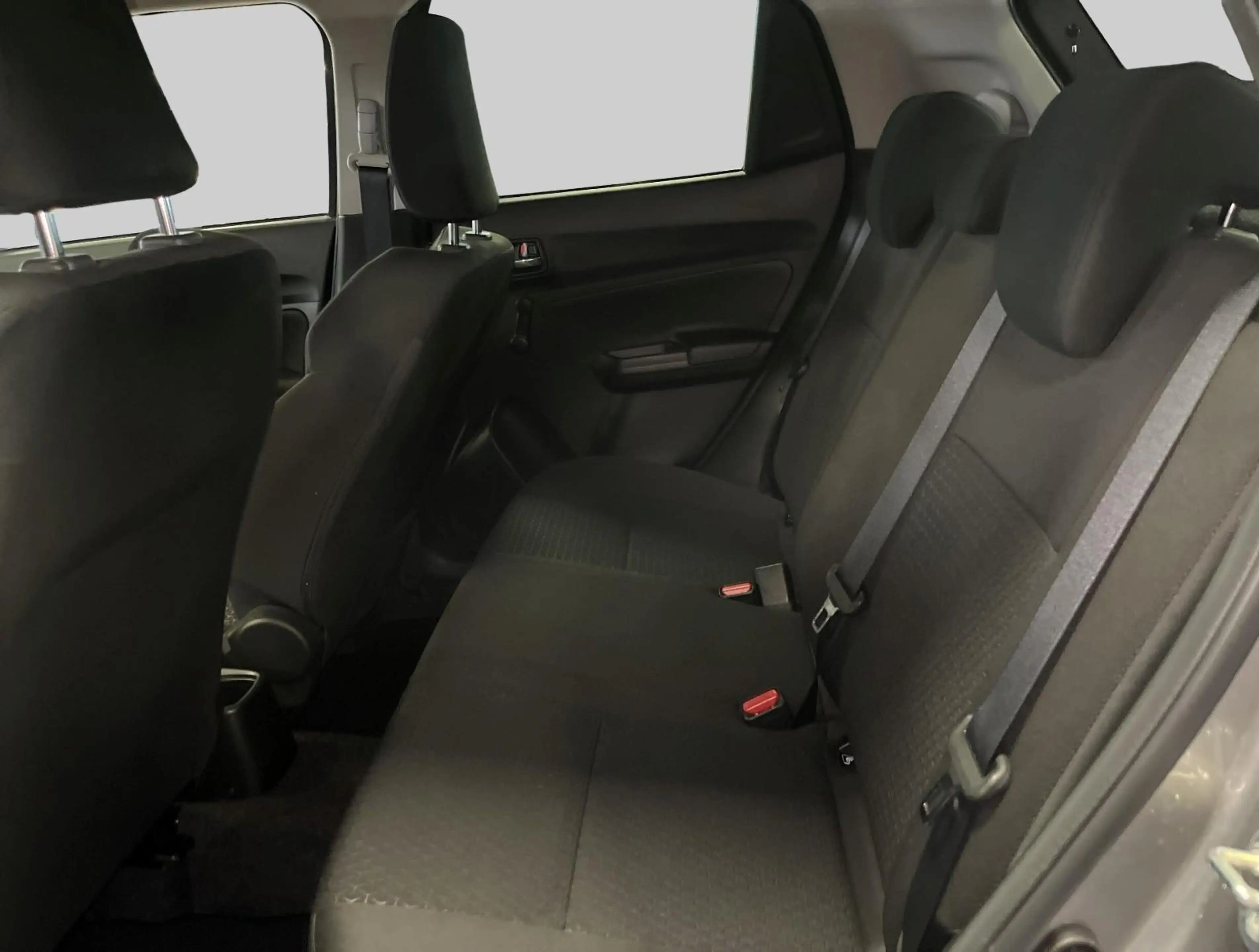 Suzuki Swift 1.2 Select Smart Hybrid — photo 9