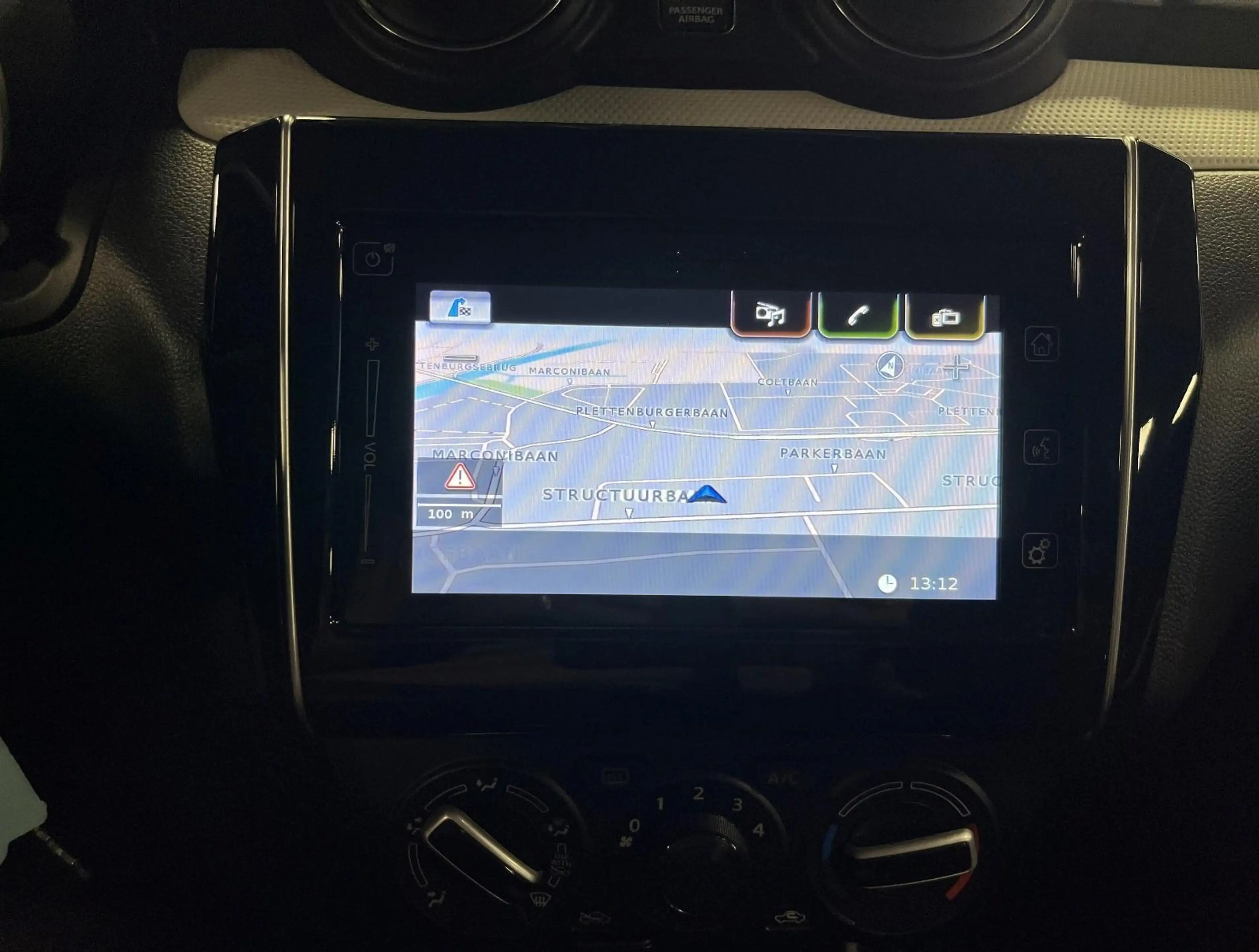 Suzuki Swift 1.2 Select Smart Hybrid — photo 14