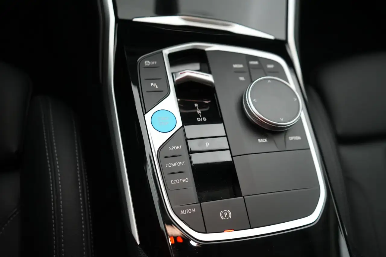 BMW i4 eDrive40 LEDER/CUIR LED GPS PDC CAM Verw. Zetels A, миниатюра 16