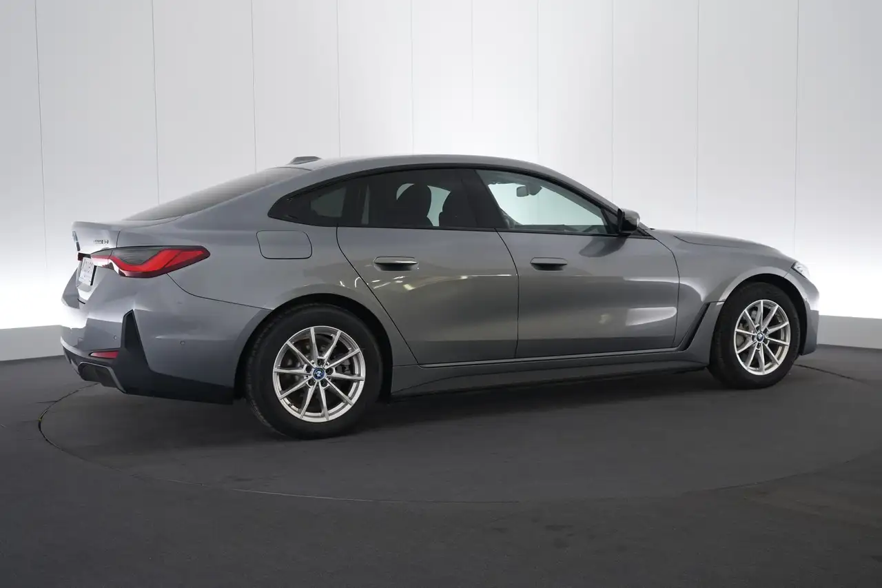 BMW i4 eDrive40 LEDER/CUIR LED GPS PDC CAM Verw. Zetels A, миниатюра 6