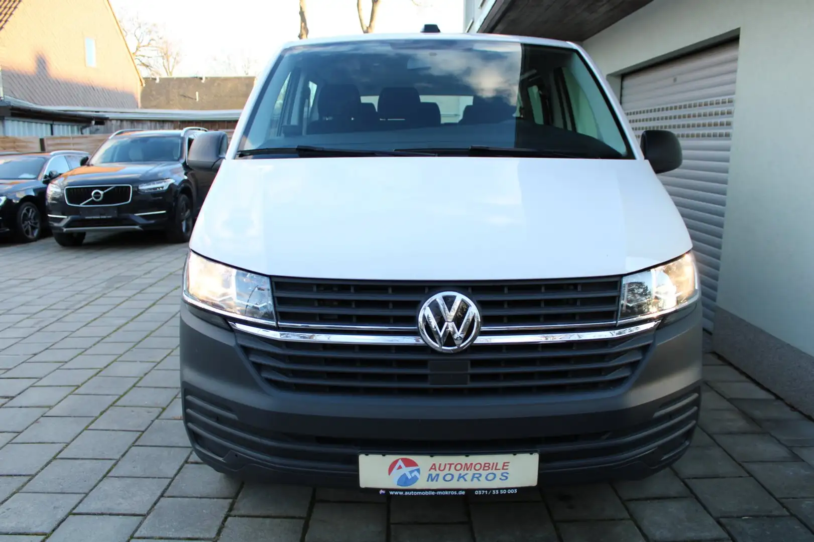 Volkswagen T6 Kombi DSG LR Navigation Klimaanlage PDC AHK 9-Sitze Weiß - 2