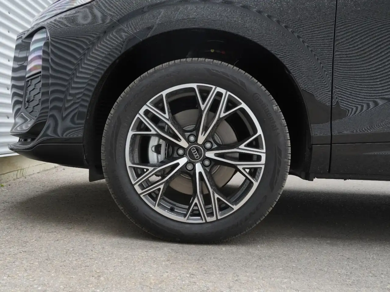 Audi Q3 снимка Audi Q3