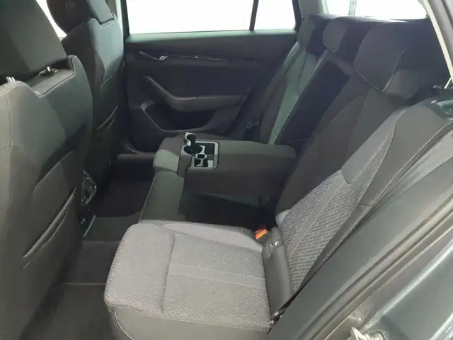 Skoda Octavia view 14
