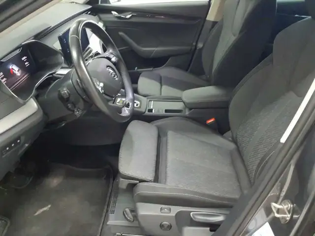 Skoda Octavia view 8