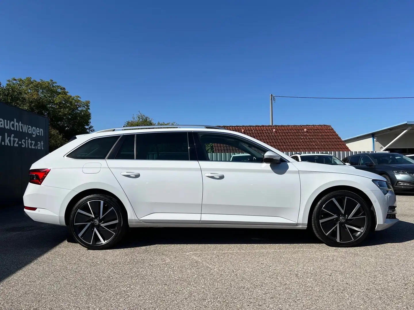 Skoda Superb Kombi 2,0 TDI Style DSG | NP € 60.800 Weiß - 2