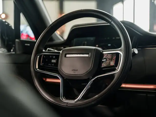 Land Rover Range Rover Sport view 10