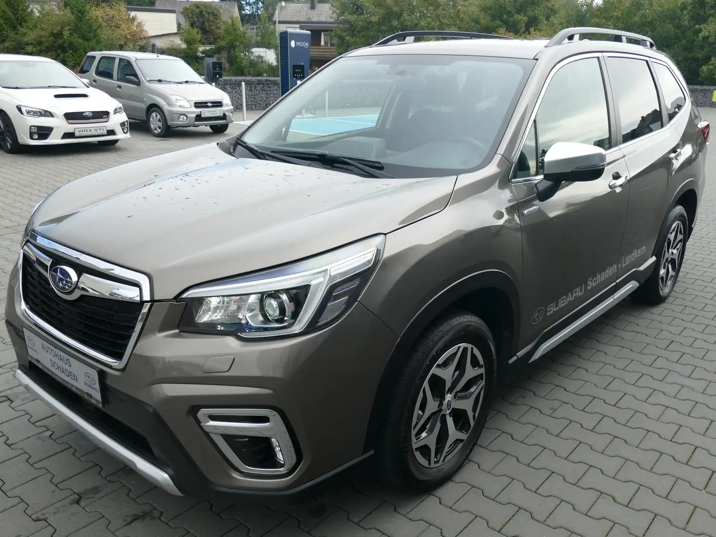 Subaru Forester 2.0ie ACTIVE*4X4*AHK*AUTOMATIK*GARANTIE*LED*X-MODE Bronze - 1