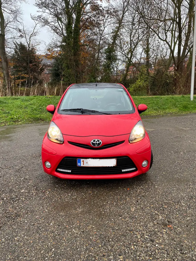 Toyota Aygo Rouge - 2