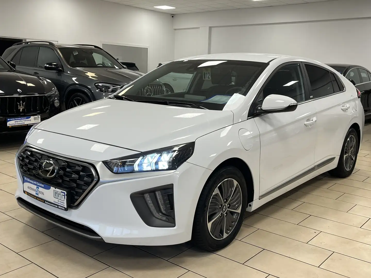 Hyundai IONIQ Style Plug-In Hybrid*ACC*R-Cam*LED*Navi*1H Blanc - 1