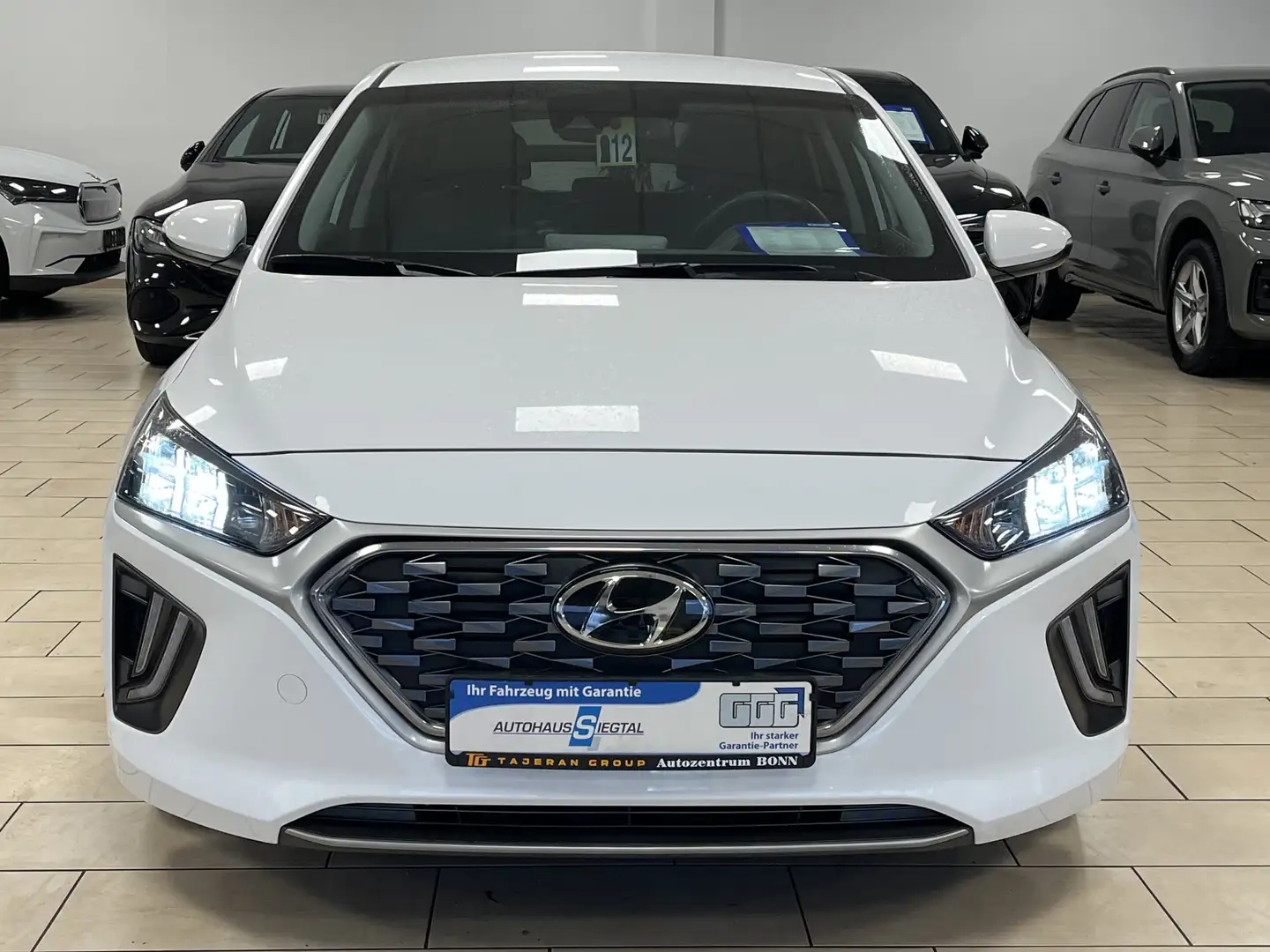 Hyundai IONIQ Style Plug-In Hybrid*ACC*R-Cam*LED*Navi*1H Blanc - 2