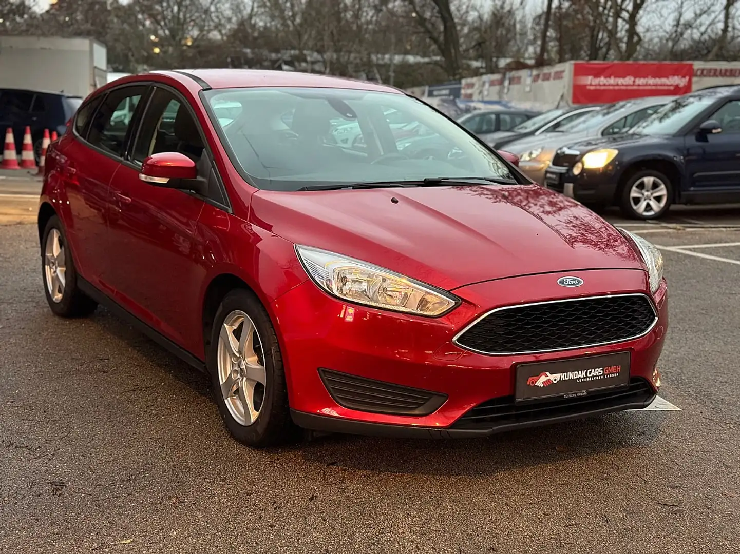 Ford Focus 1,0 EcoBoost Trend Rot - 1