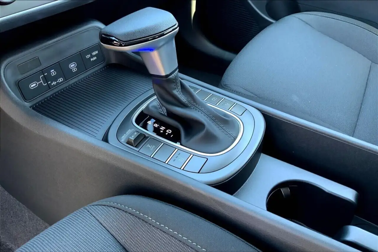 Hyundai KONA снимка Hyundai KONA