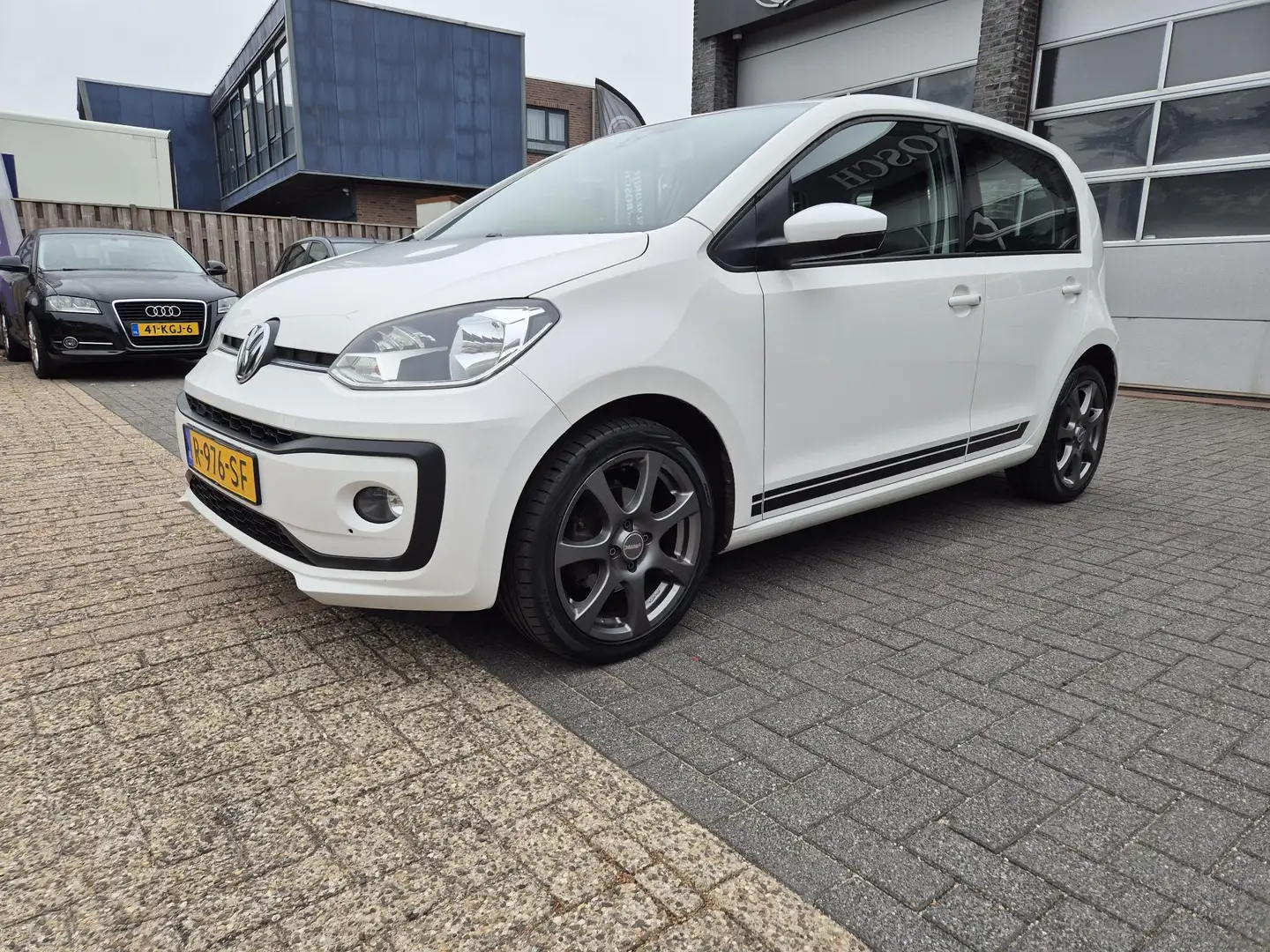 Volkswagen up! 1.0 BMT move up! Ecc Cruise controle Wit - 2