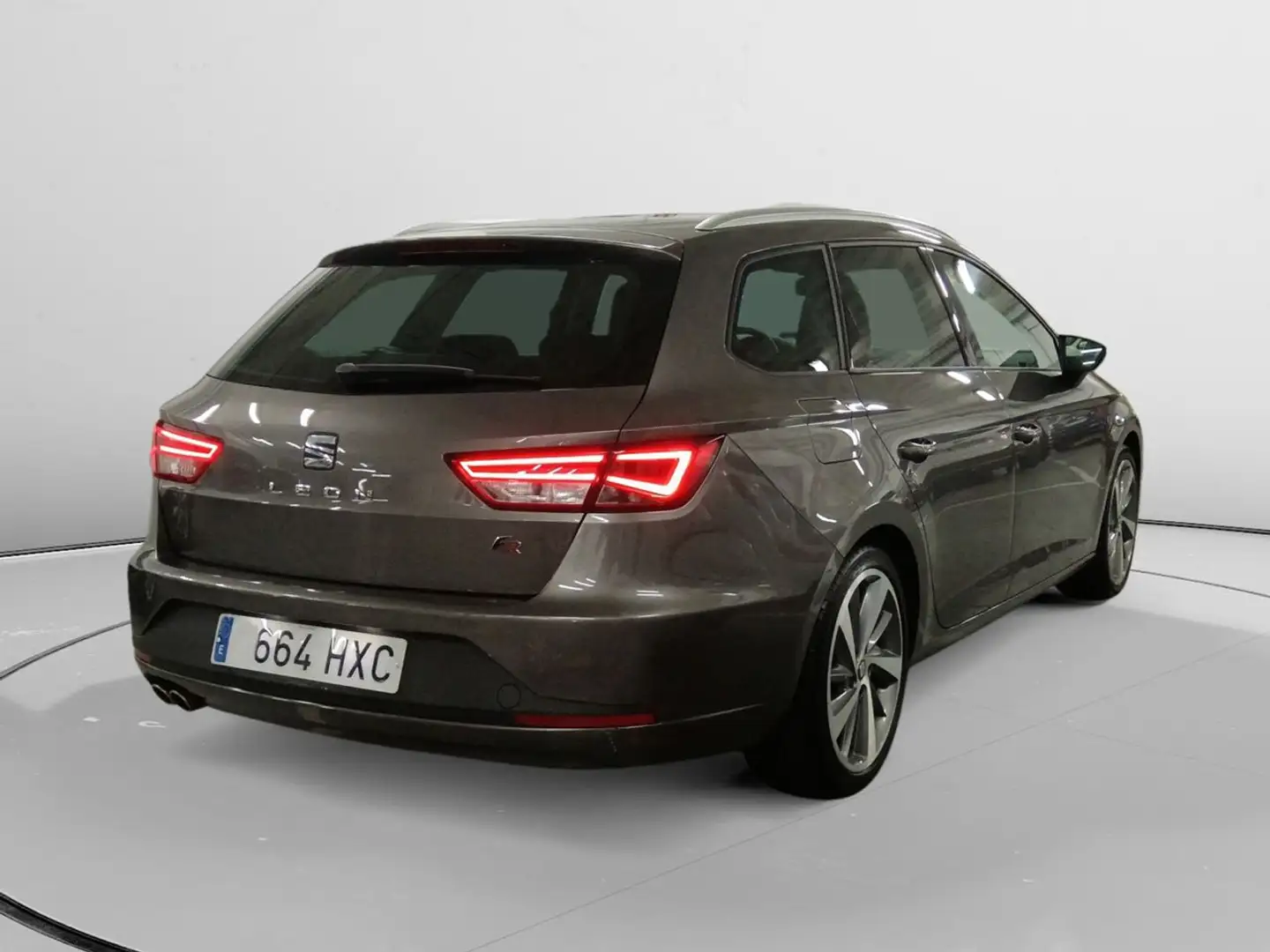SEAT Leon ST 1.8 TSI S&S FR DSG7 180 Gris - 2