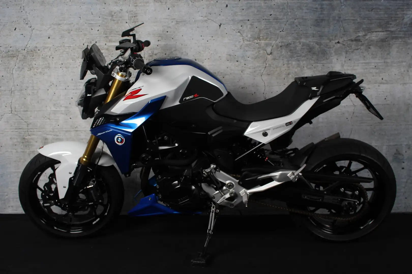 BMW F 900 R Akrapovic - Wilbers Blauw - 2